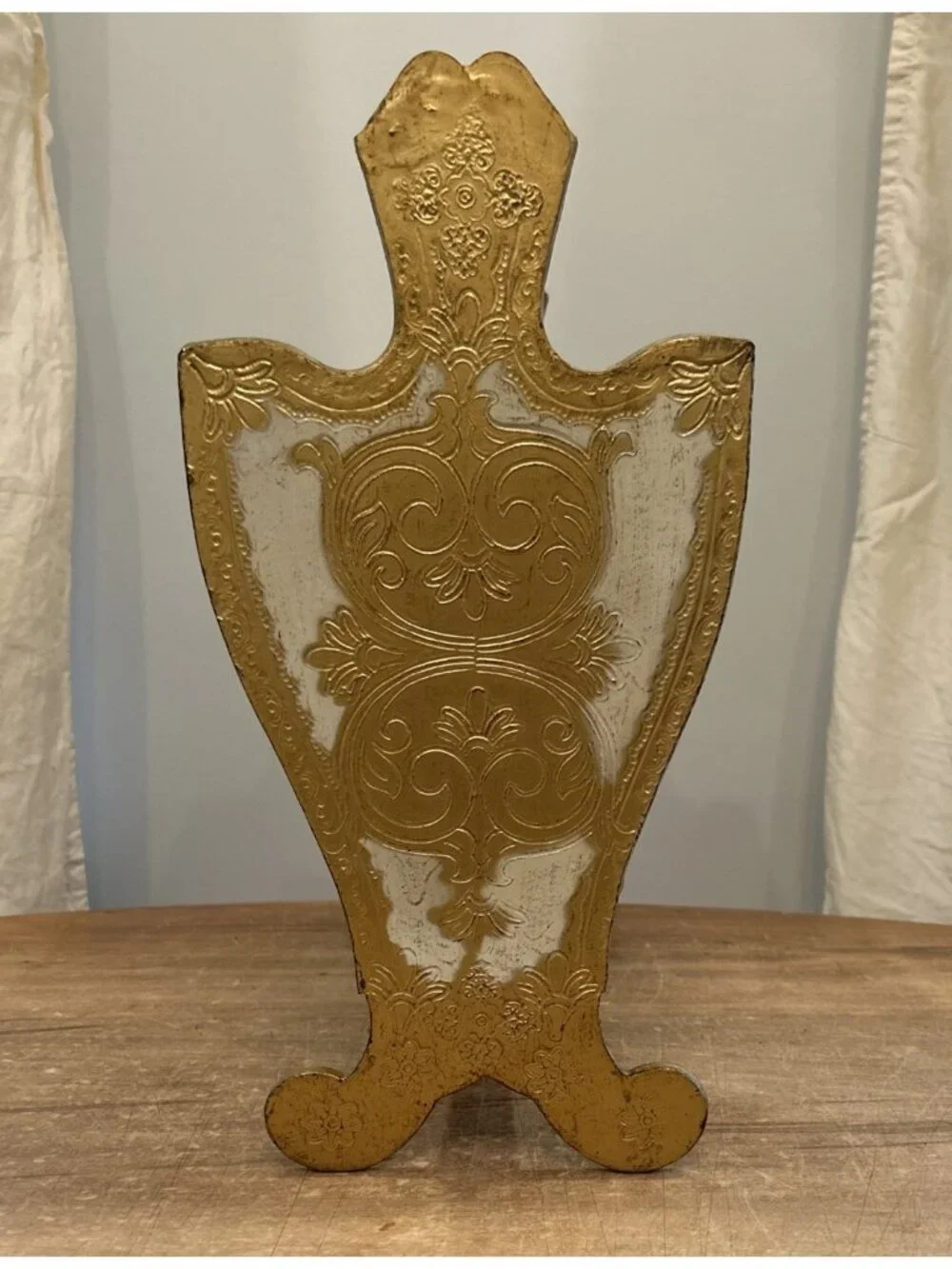 Unbranded beautiful vintage